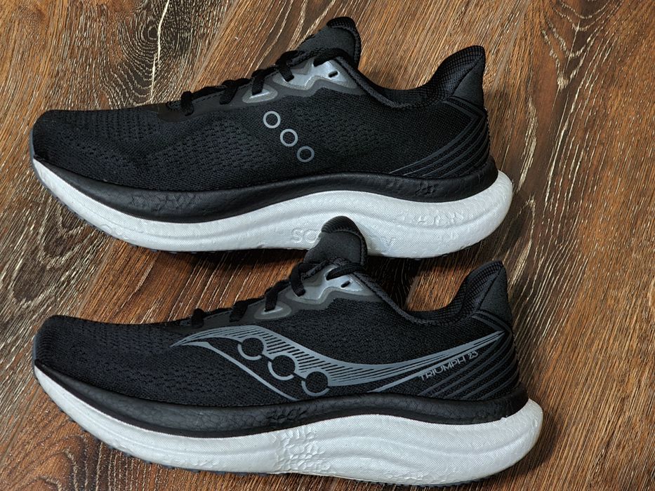 Оригінал 100% чоловічі кросівки saucony triumph 23  eur 42.5