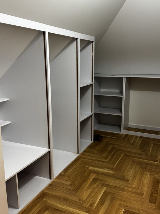 meble na wymiar,  zabudowy meblowe poddasz , garderoby.