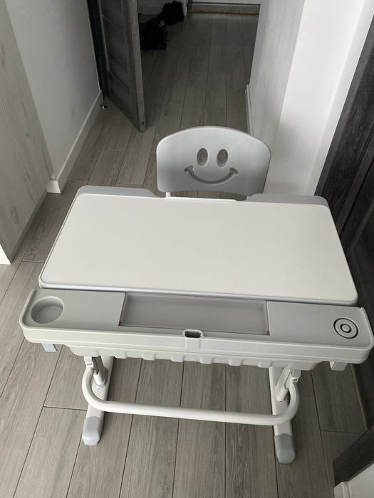 Дитяча парта-трансформер зі стільчиком