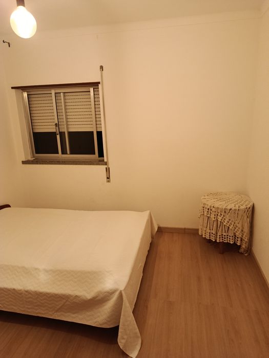 quarto para arrendar