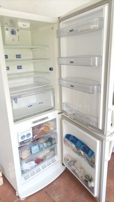 Frigorifico combinafo