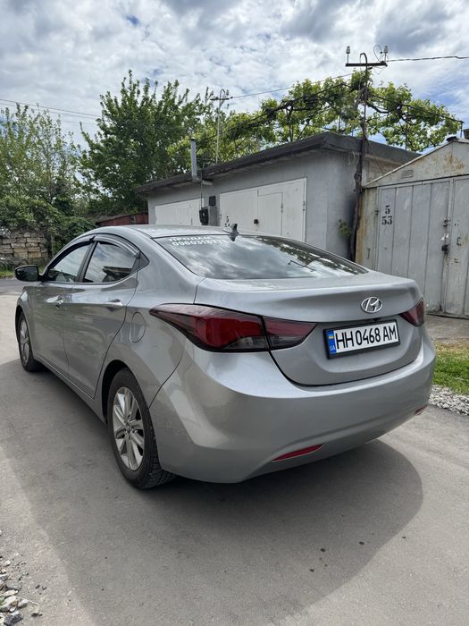 Hyundai Elantra 2013 avtomat