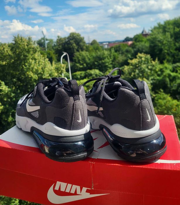 Czarne szare buty sportowe Nike Air Max 270 React GS