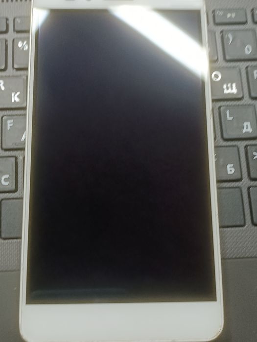 Продам honor 5x 2/16 android 6