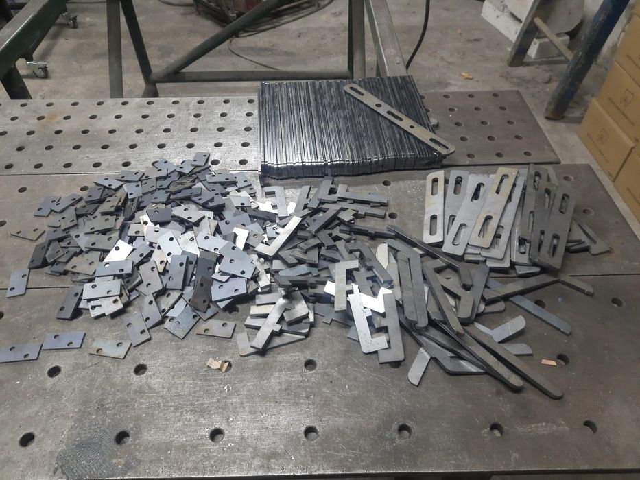 Лазерна порізка і гнуття маталу