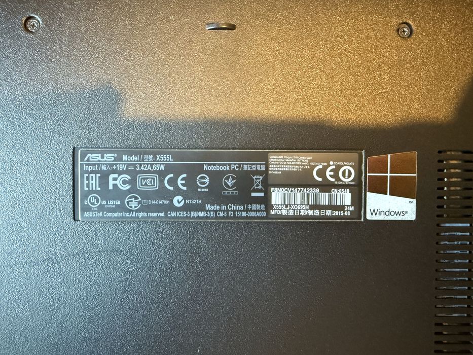 ASUS X555L  i3 4gb ram