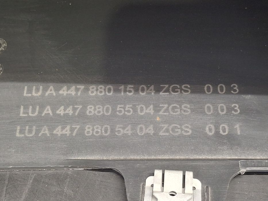 Pára-choques trás MERCEDES-BENZ Vito (W447)
