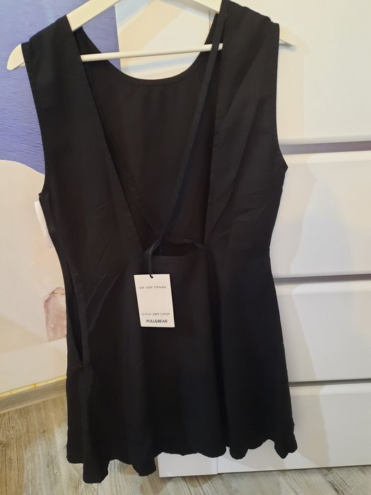 Sukienka nowa z metką Pull &Bear, na lato  czarna