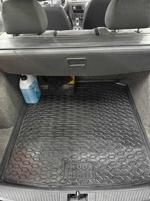 Skoda Fabia 2007 I покоління (FL)  •  1.4 MT (80 к.с.) MPI  •  Classic