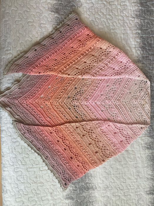 Chusta dziergana na szydełku