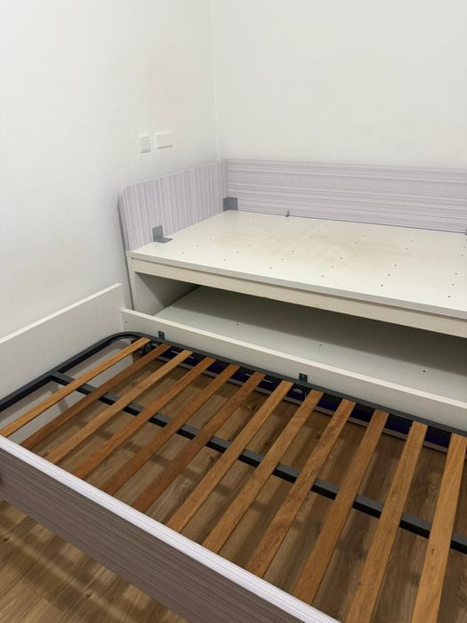 Quarto Juvenil - Cama dupla com 4 gavetoes + Roupeiro