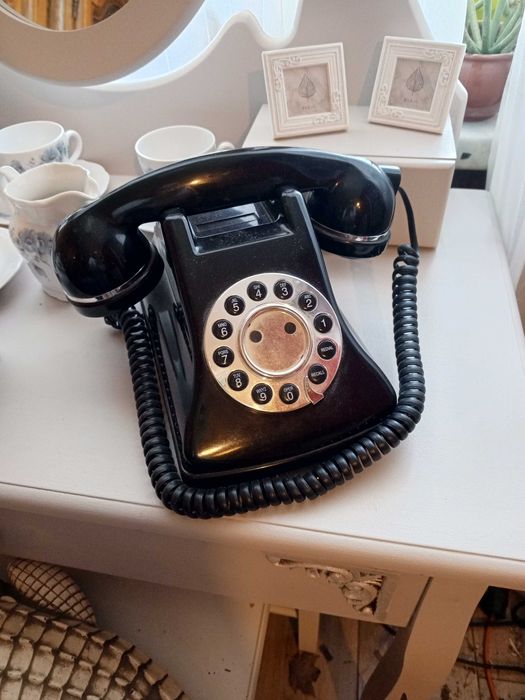 Stary aparat telefoniczny