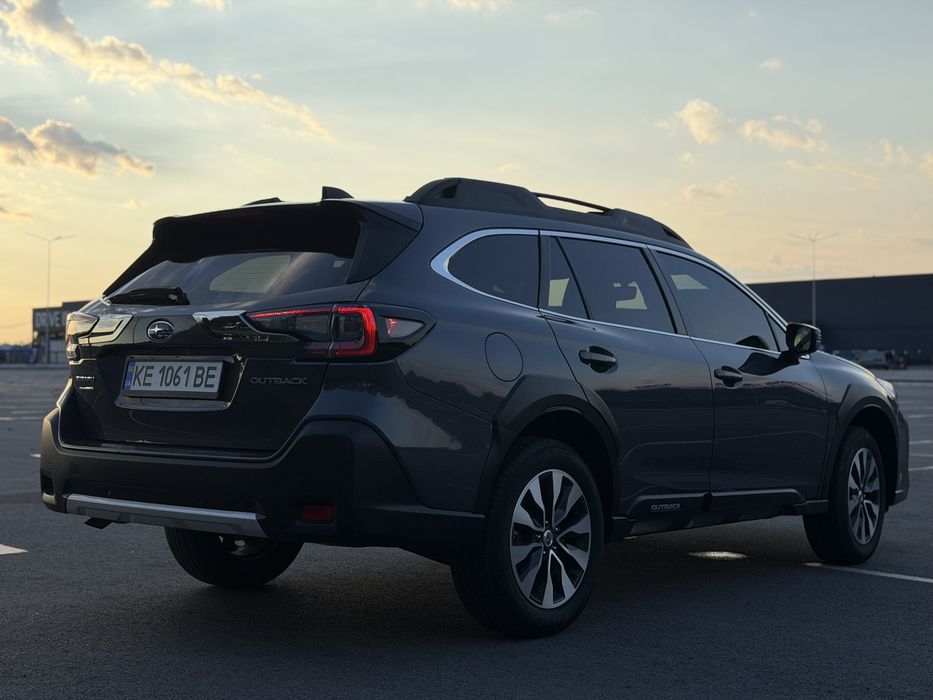 Subaru Outback Limeted 2023