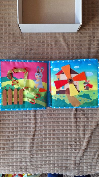 фетрова м'яка текстильна розвиваюча книжка bambini