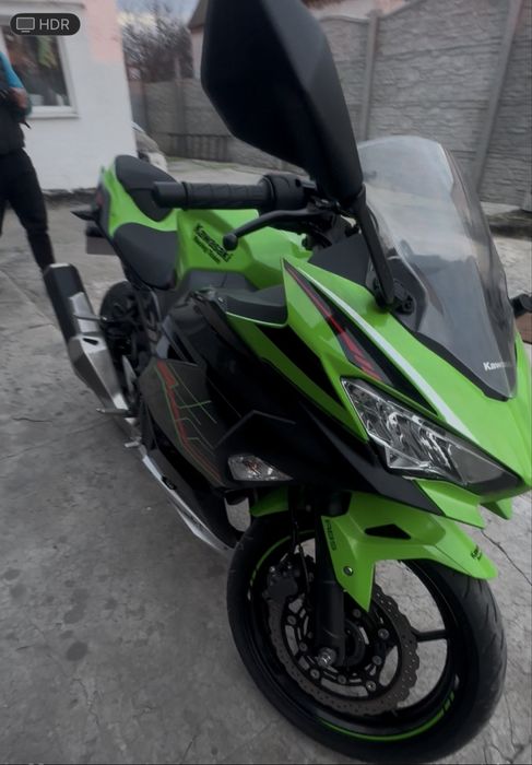 Продам  Кавасаки Нинзя 400