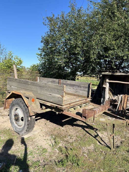 Продам заводський напівпричіп до трактора