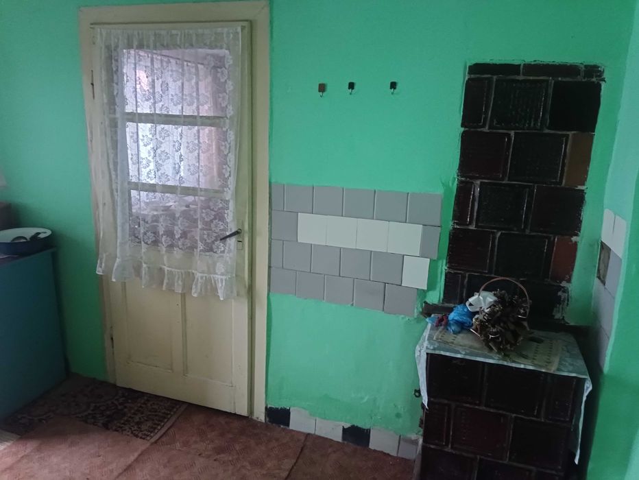 НЕВЕЛИКИЙ 54 кв.м., КОМПАКТНИЙ будинок у житловому стані, тиха вулиця