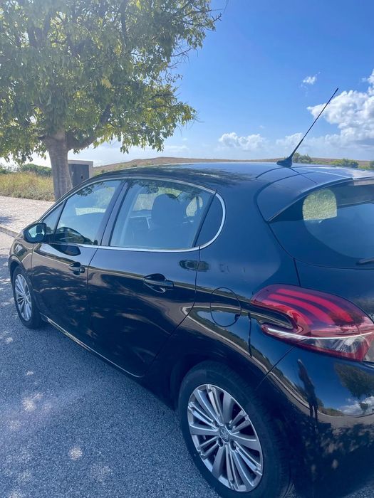 Peugeot 208 1.6 BlueHDi Allure