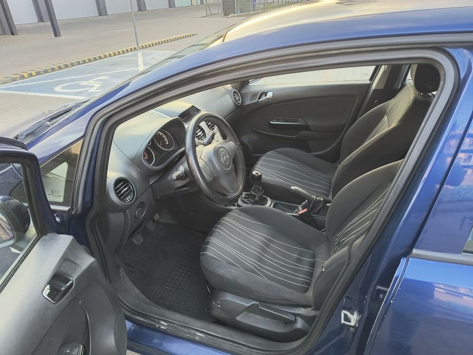 Corsa D 1.4 benzyna stan. Dobry