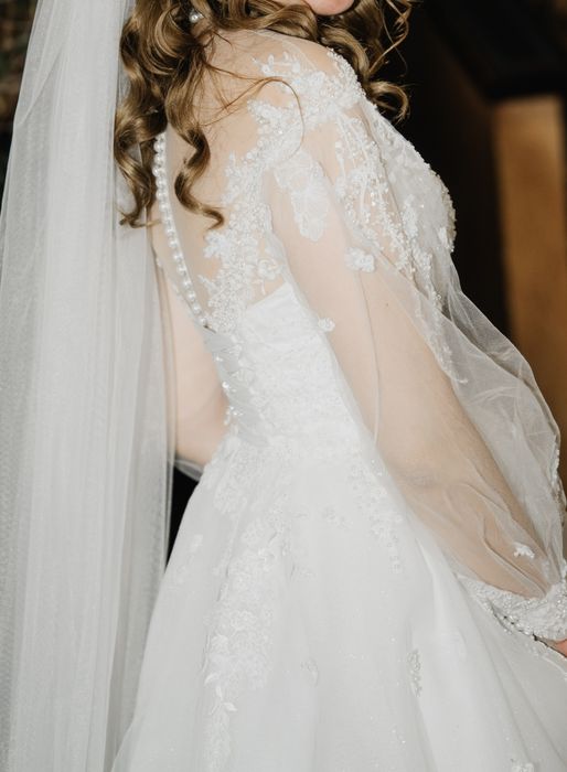 Розкішна весільна сукня преміум-класу