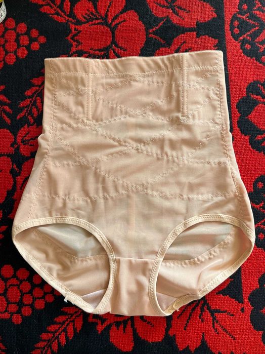 Beżowe majtki wyszczuplające wysoki stan gorsetowe push up XL bdb stan