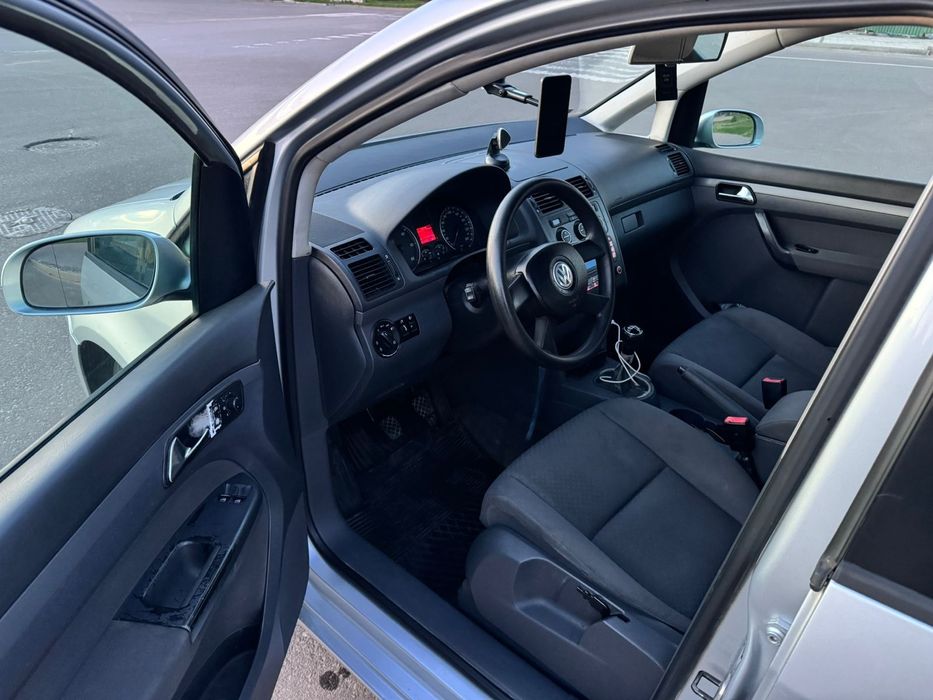 Фольксваген туран 1.9 tdi свіжо пригнаний, дуже хороший стан