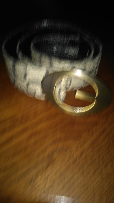 Vendo cinto Guess