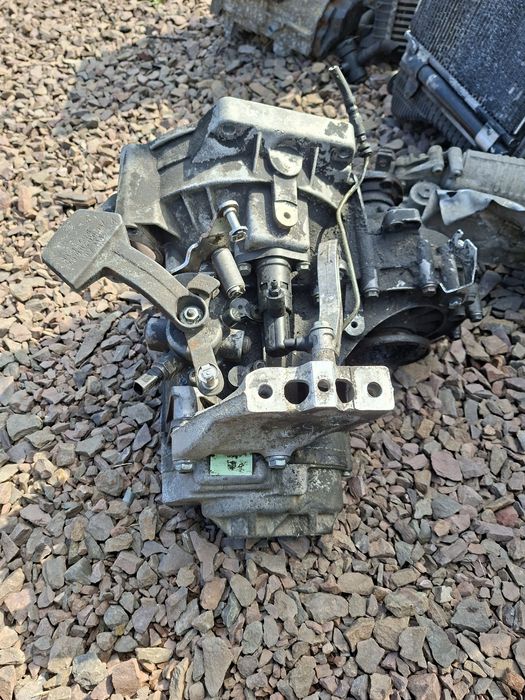 Volkswagen touran caddy golf audi a3 seat skoda skrzynia biegów 1.9 tdi 6 biegów GQN