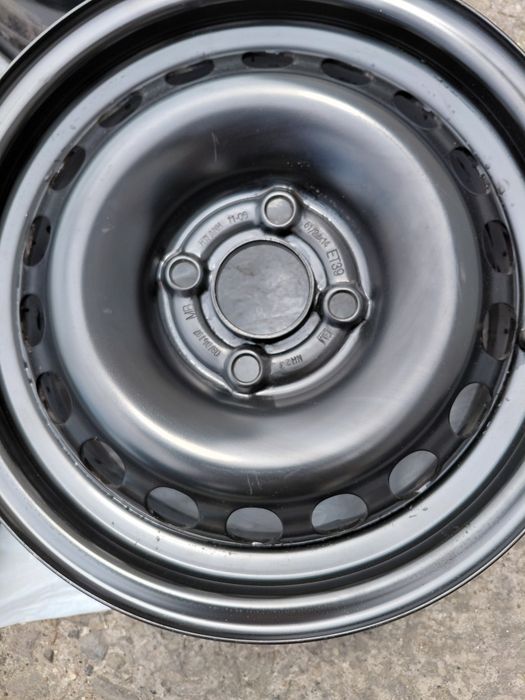 Диски 4 100 14 Opel J5,5  ET 39  DIA 56,6 ; 3000 грн.за 4 шт..