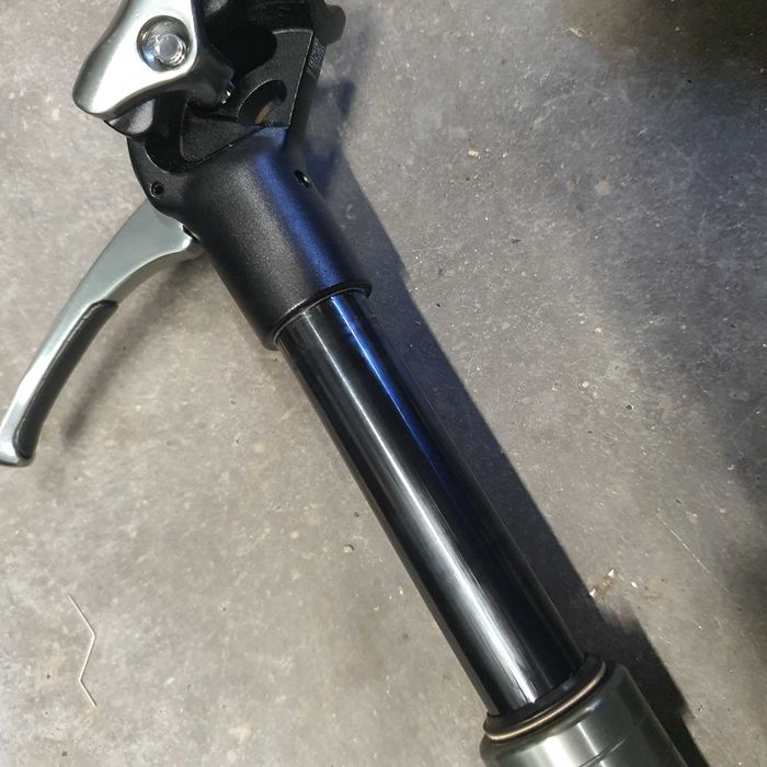 Sztyca amortyzowana dropper xlc 27,2mm s23