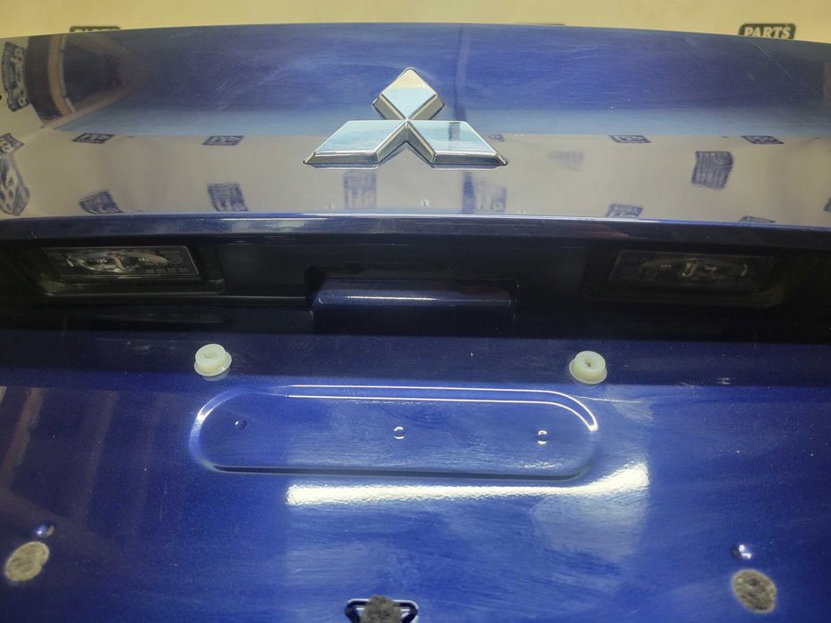 Ляда кришка багажника в зборі в сборе гібрид phev Mitsubishi Outlander 4 2022 2023 2024 2025 2026