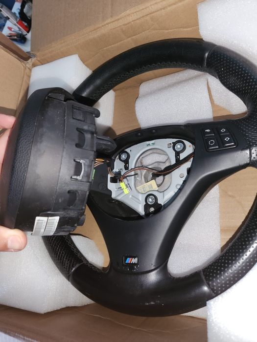 Volante BMW Pack M Original c/ Airbag (Série 1 E81 E82 E87 E88 / Série 3)