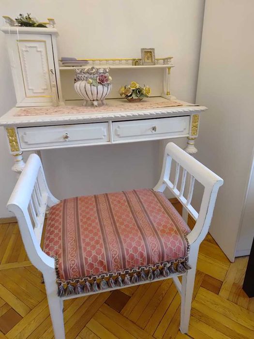 Toaletka do sypialni w stylu Vintage