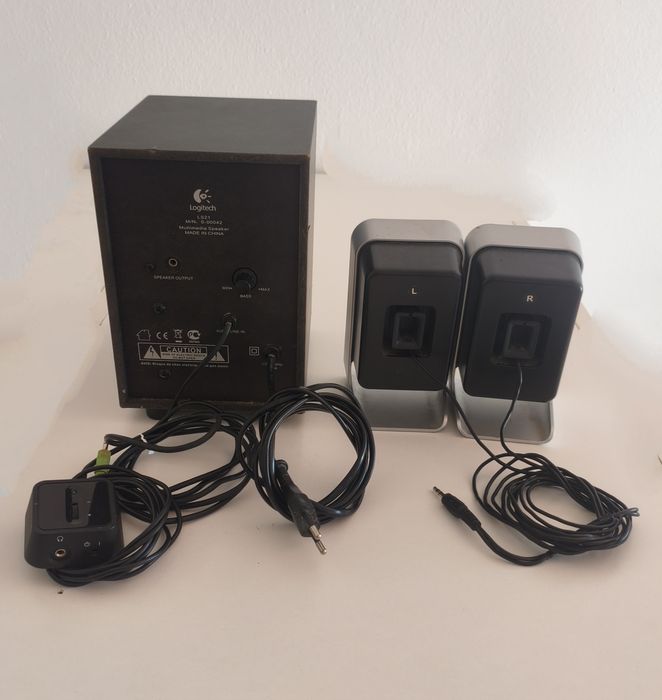 Sistema surround Logitech LS21