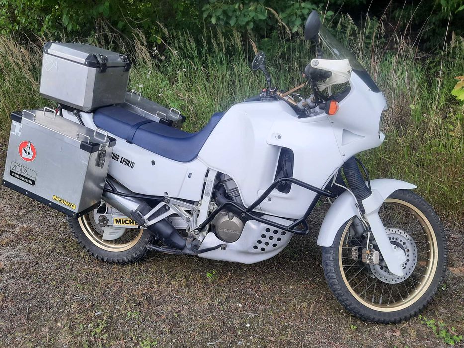 Honda Africa Twin 750 RD04