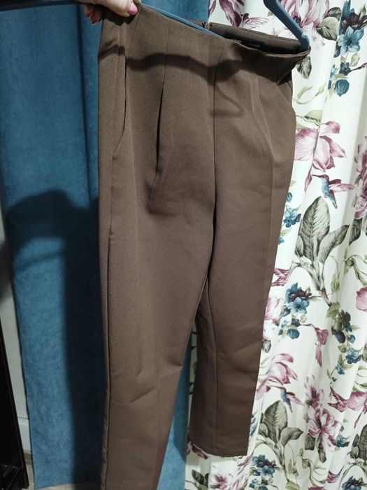 Штани чіноси з стрілками