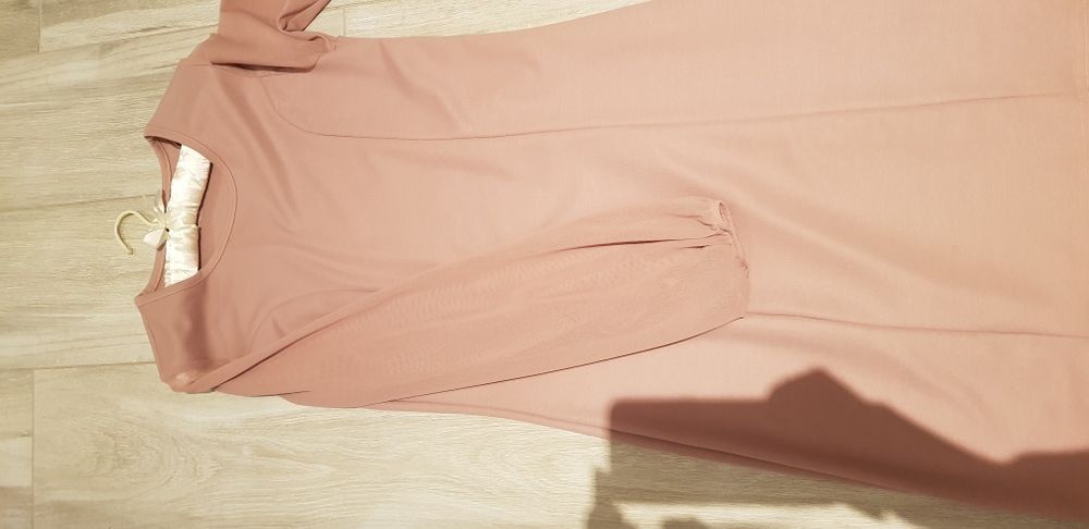 Simple elegancka sukienka 40 na swieta tiulowe rekawy nude j.nowa