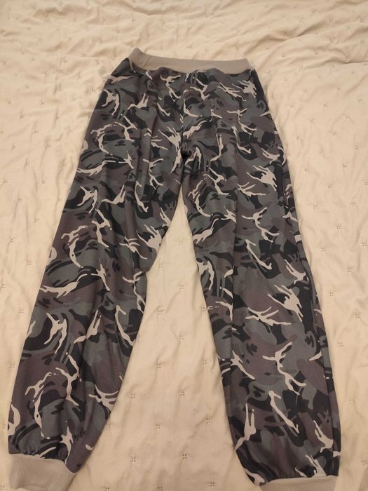 Spodnie dresowe moro