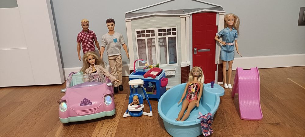 Dom Barbie i rodzina