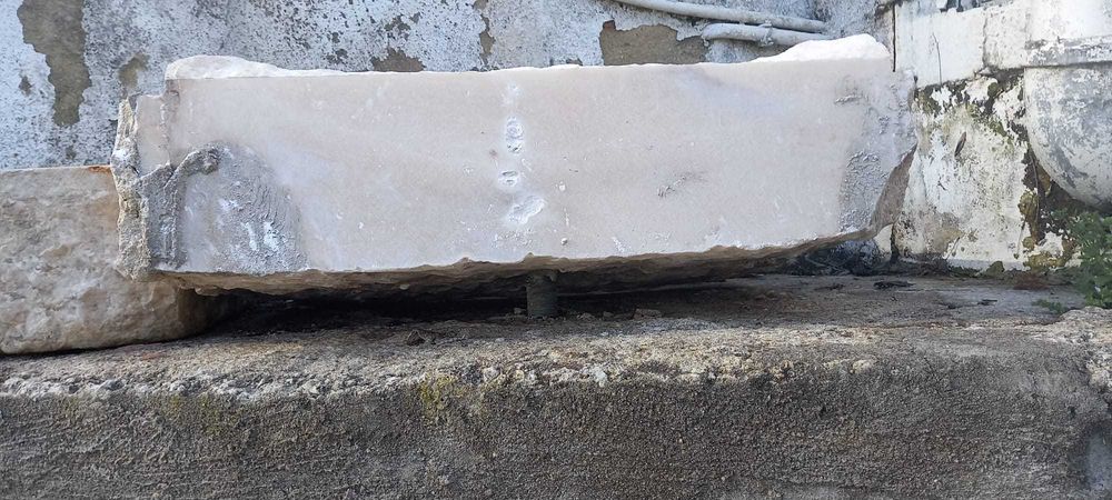 Pias Usadas em Pedra