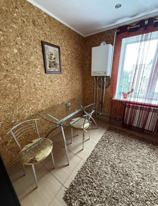 Продам 4-квартиру Верхнеднепровск Центр Є-Відновлення