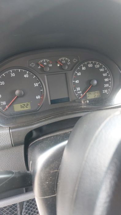 Volkswagen Polo АВТОМАТ ГАЗ 4...