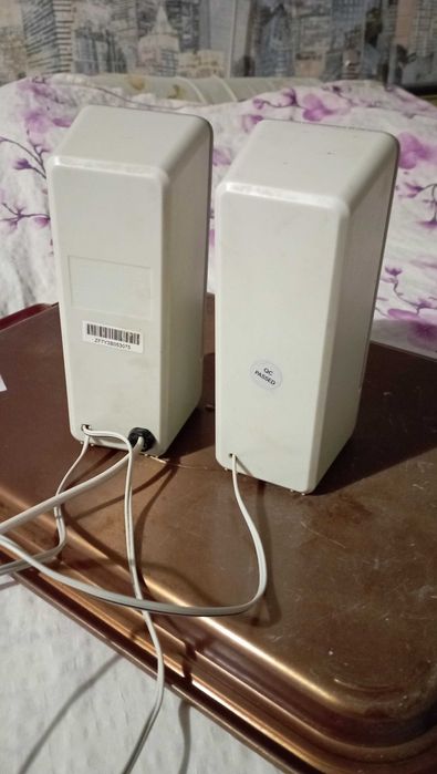 Активные компьютерные колонки Genius