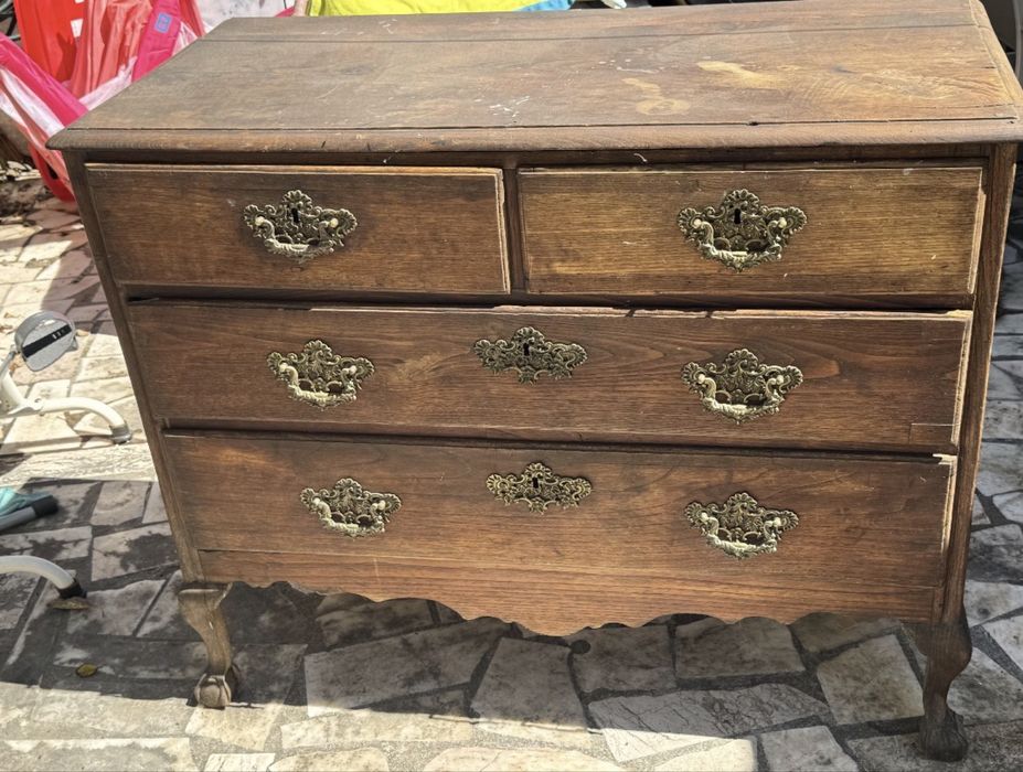 Comoda gavetas vintage