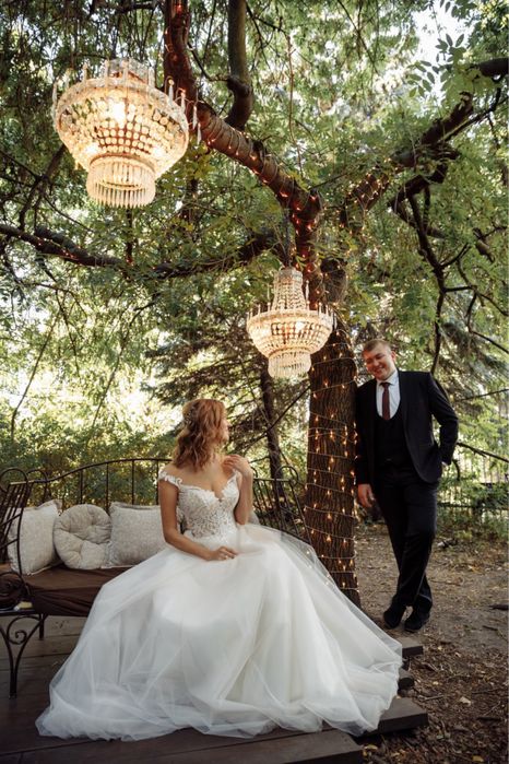 Весільна сукня,  не вінчана