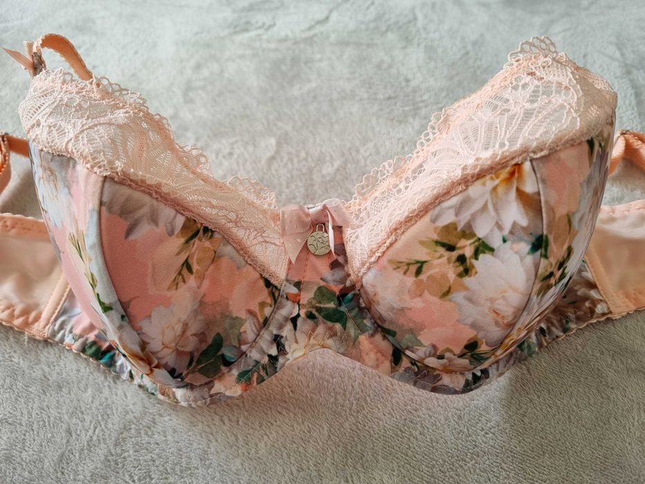 Nowy biustonosz semi soft Ava 75d w lilie