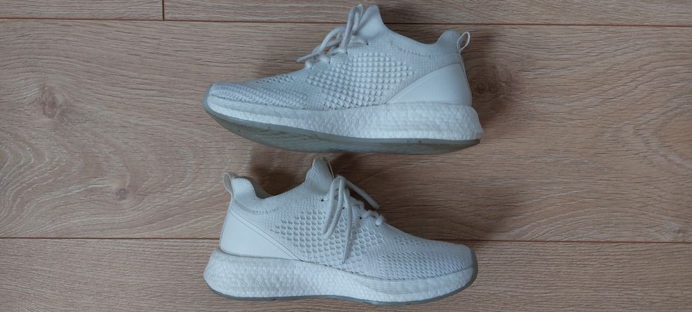 R. 32 - Buty sportowe adidasy sneakersy CCC Sprandi