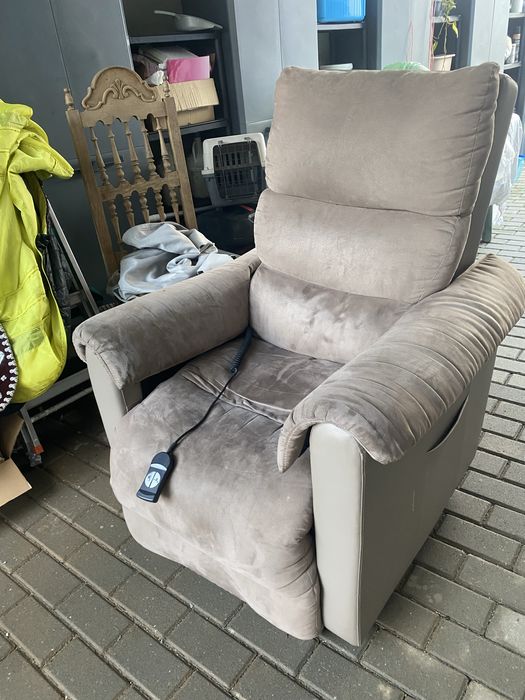 Poltrona Reclinavel eletrica em otimo estado