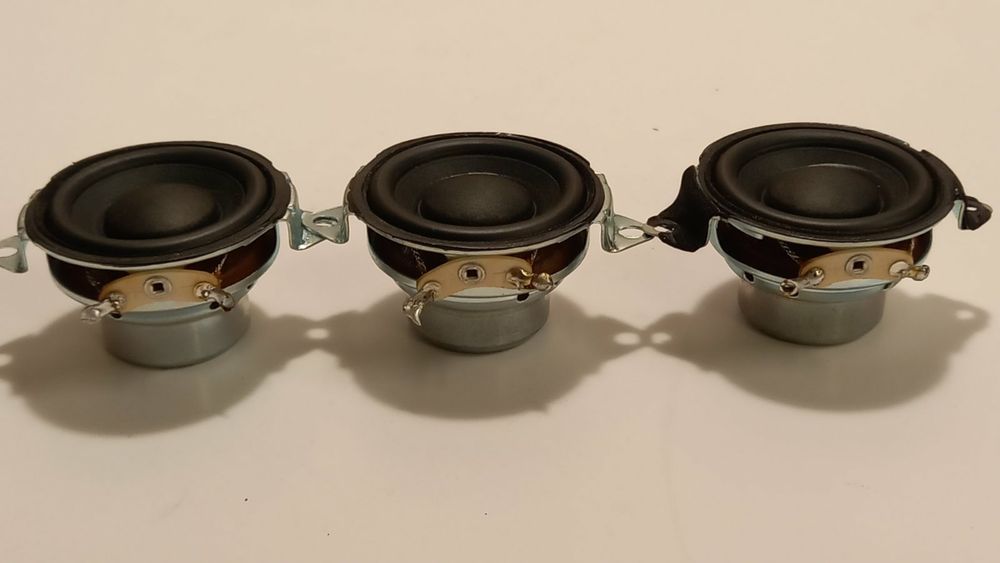 Динамики Harman Kardon Aura Studio