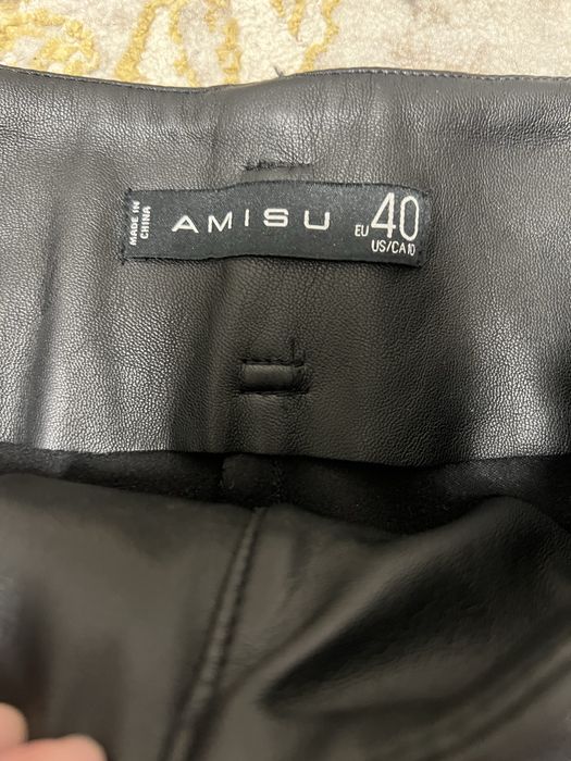 Шкіряні шорти 40 розмір